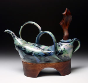 wood green teapot